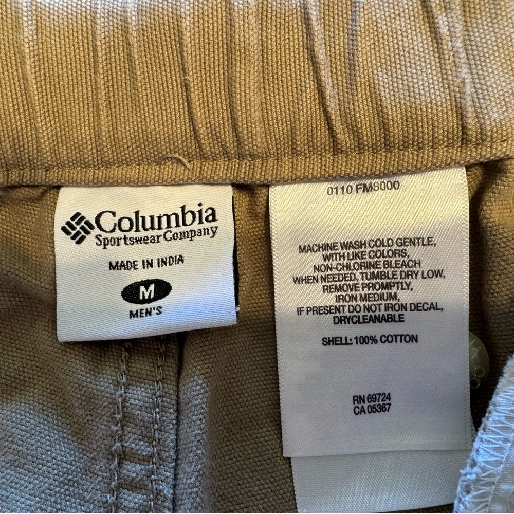 Columbia Men's Tan Cargo Shorts - Picture 6 of 8